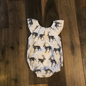 Deer onsie